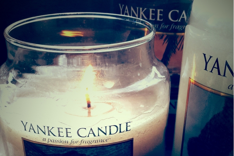 Świece zapachowe Yankee Candle - palenie i pielęgnacja